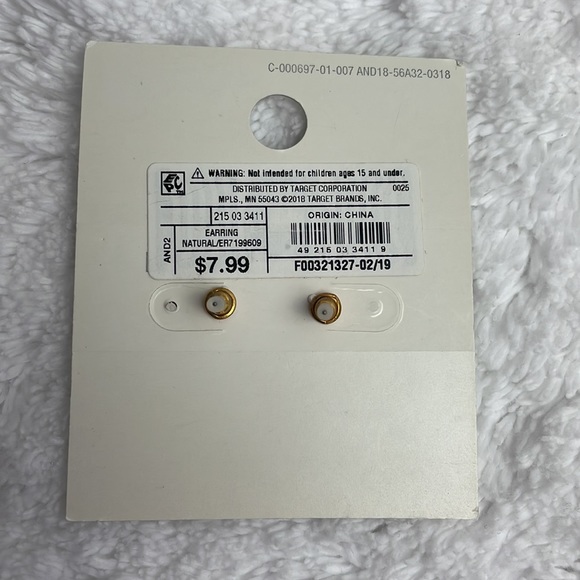 A New Day earrings. - Picture 2 of 2